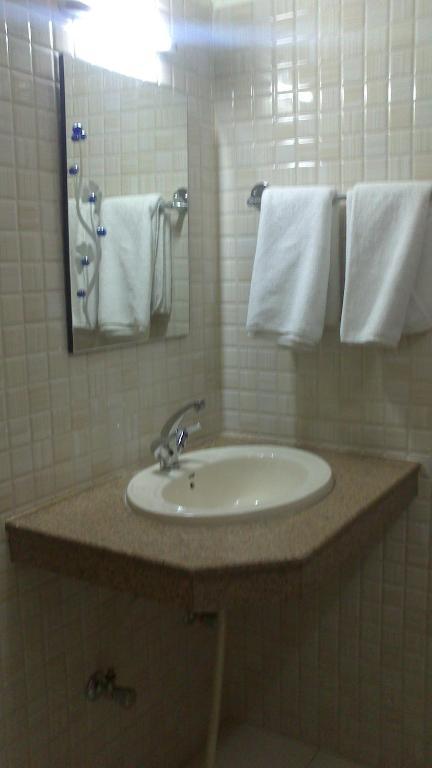 Hotel Tourist Rest House Agra Агра Экстерьер фото