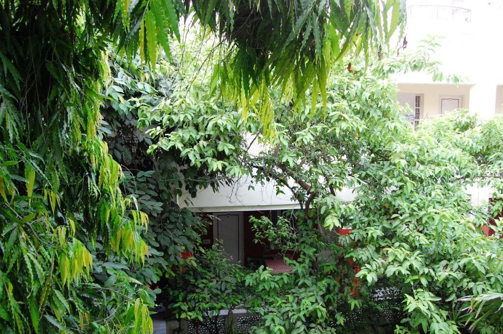 Hotel Tourist Rest House Agra Агра Экстерьер фото
