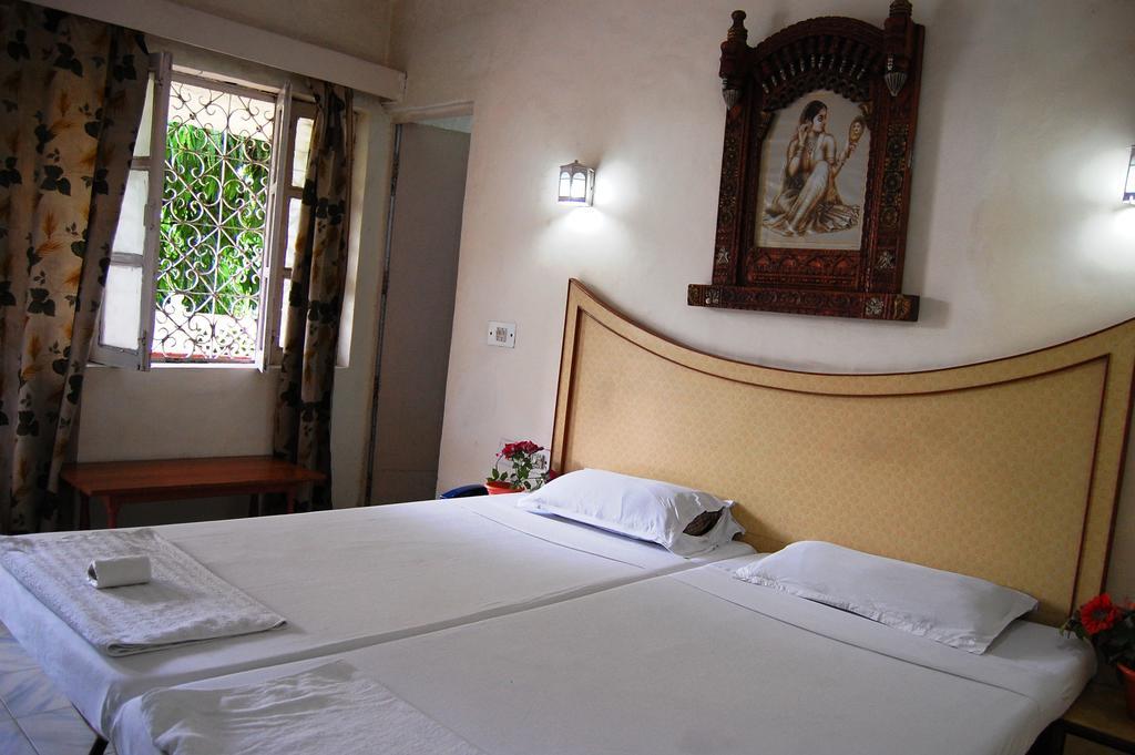 Hotel Tourist Rest House Agra Агра Экстерьер фото